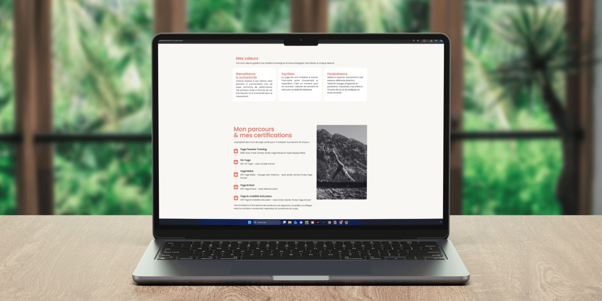 Création site web WordPress cours de yoga - site vitrine professeure yoga graphiste Normandie